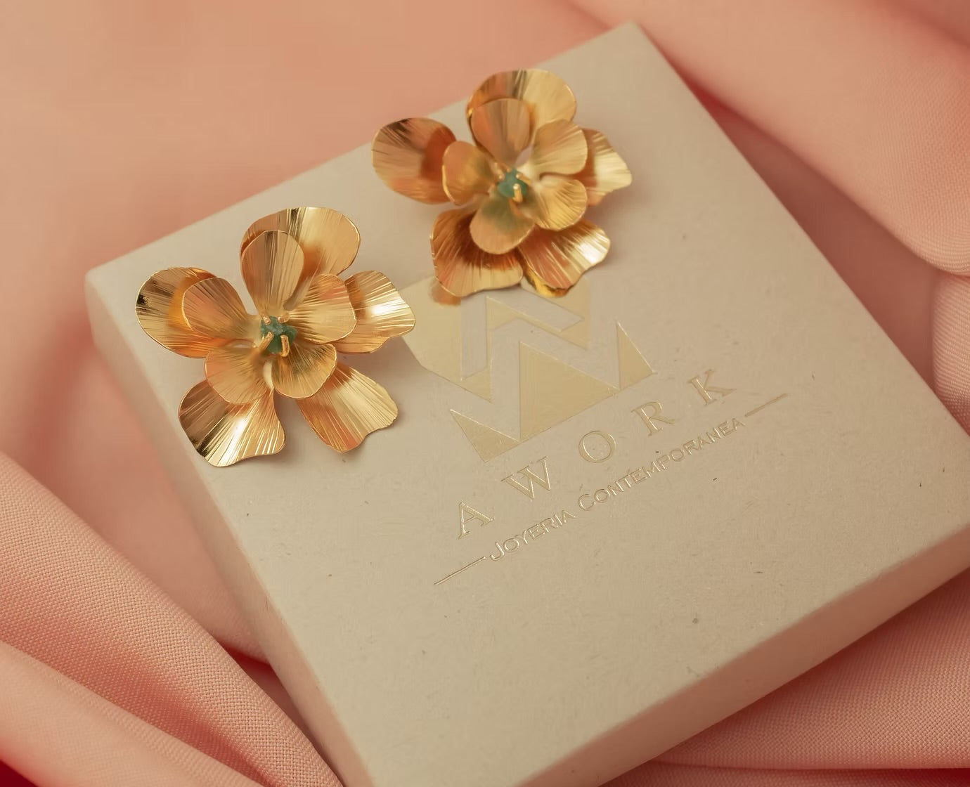 Topo doble flor 5 pétalos esmeralda