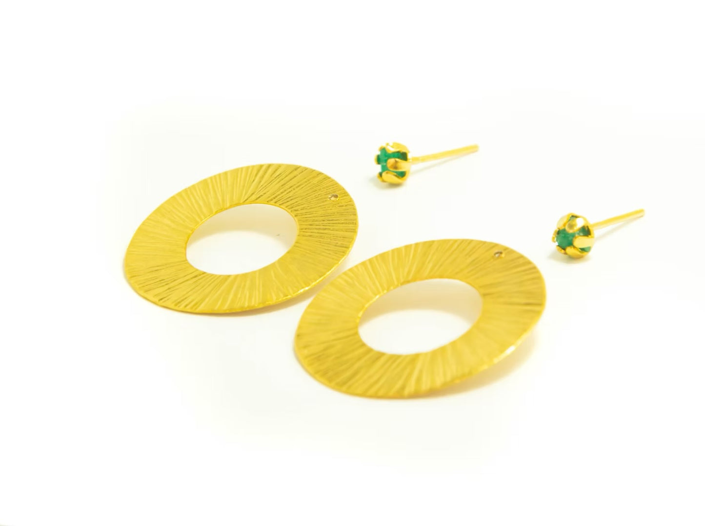 Topo círculo martillado reemplazable esmeralda