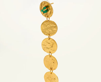 Earrings with 5 lattice circles and emerald