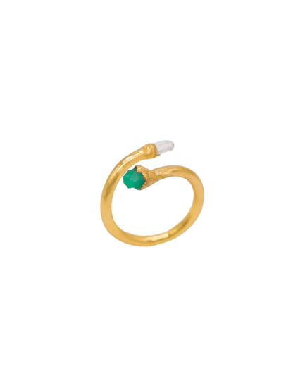 Crossed Quartz and Emerald Ring