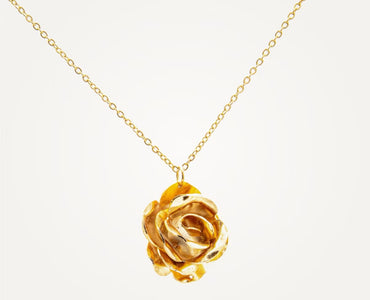 Dije con cadena  Rosa