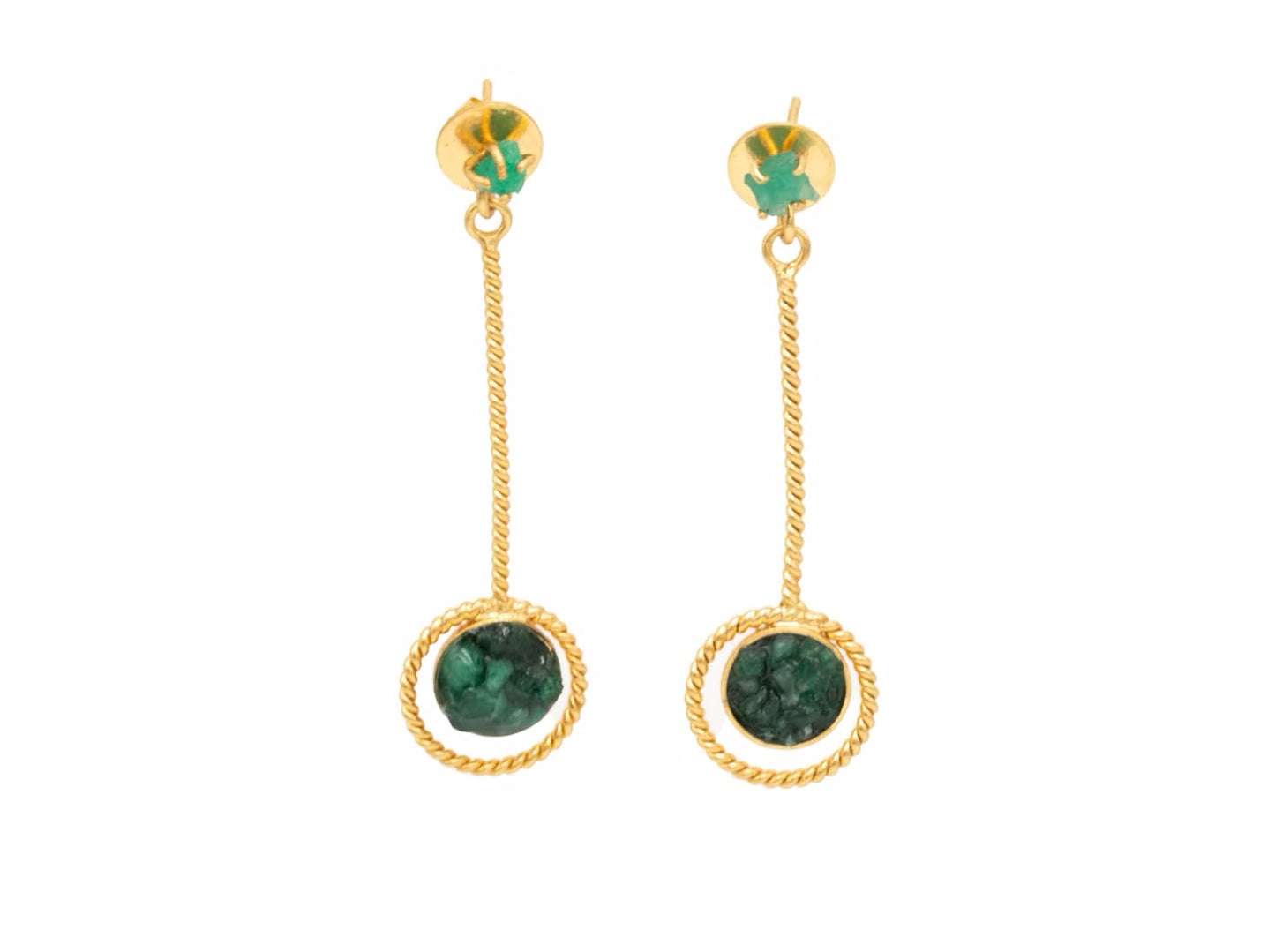 Stick earring with braid and circle, featuring a resin-set emerald