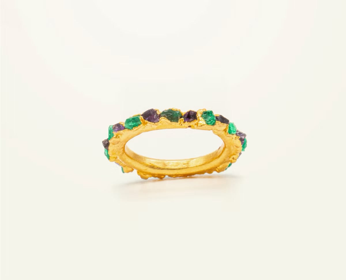 Anillo sin fin mix esmeralda y amatista  - FUSIÓN Premium Collection