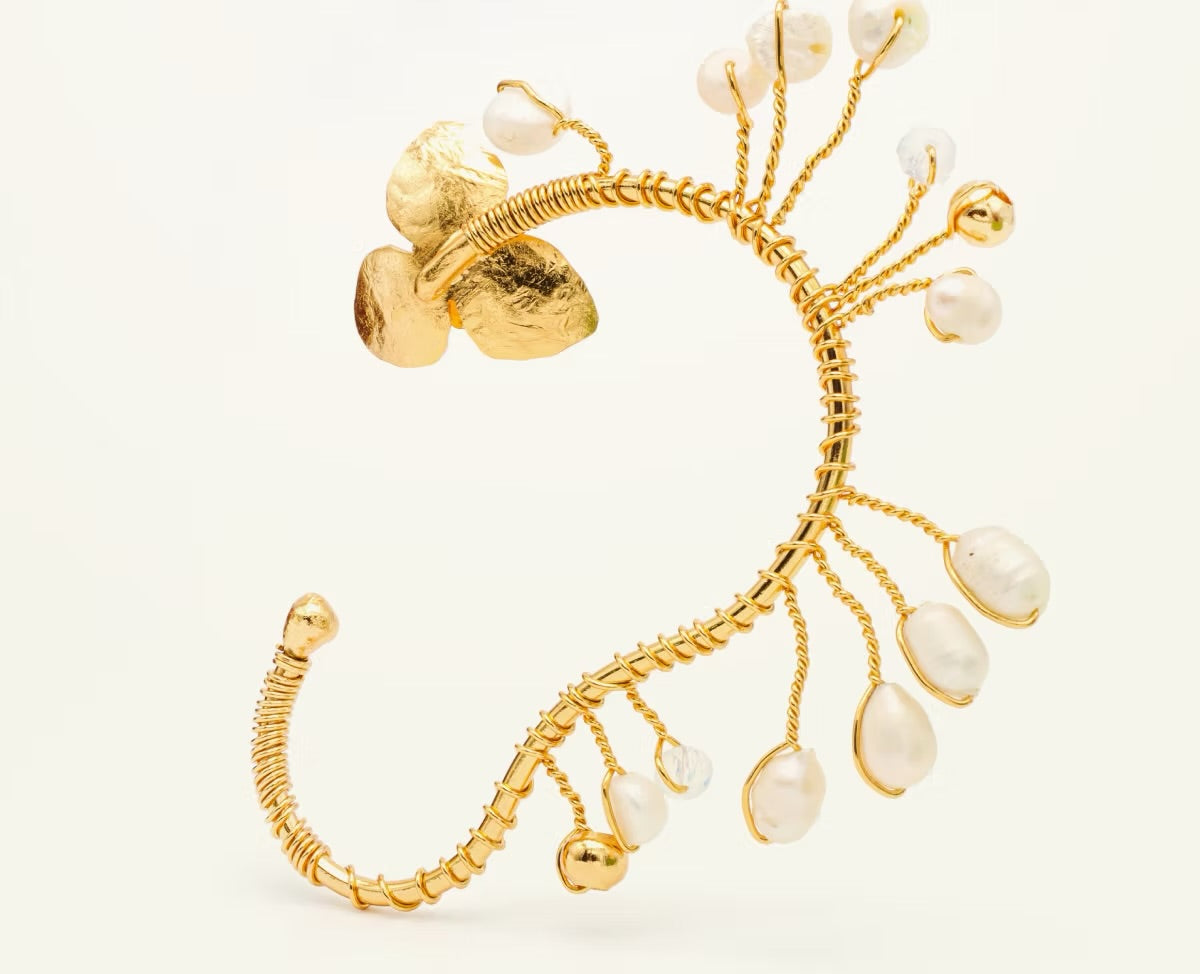 Earcuff tejido perlas