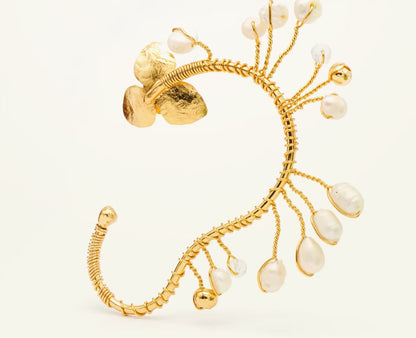 Earcuff tejido perlas