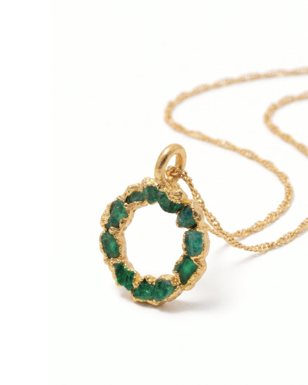 Dije corona con cadena pequeño esmeralda- FUSIÓN Collection